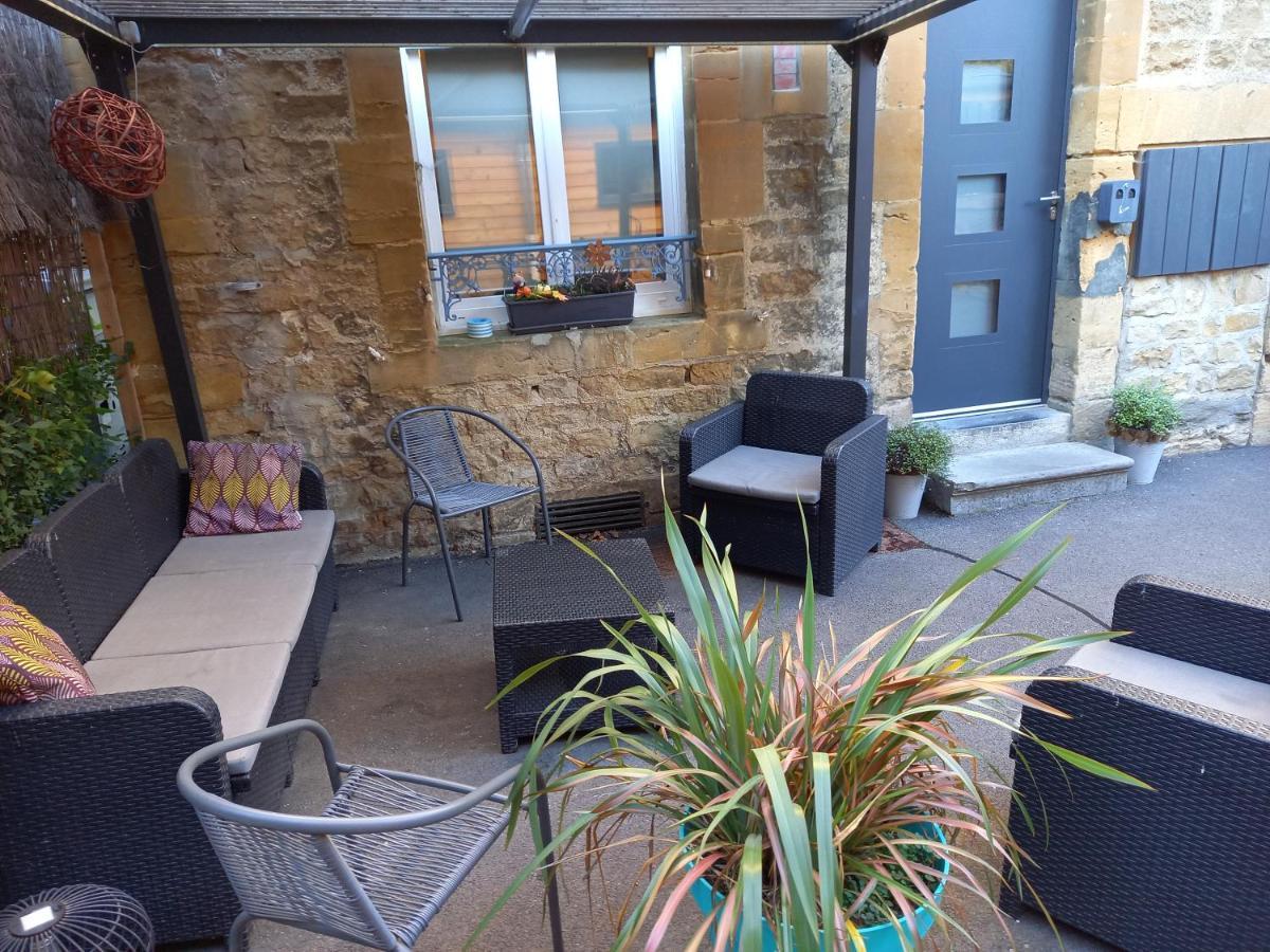 Appartement spacieux avec piscine Sedan Extérieur photo